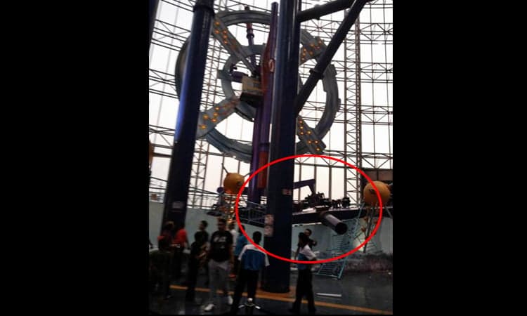 內有影片【KL某購物廣場室內游樂設施突然斷裂】網友：差點中招！太恐怖了！